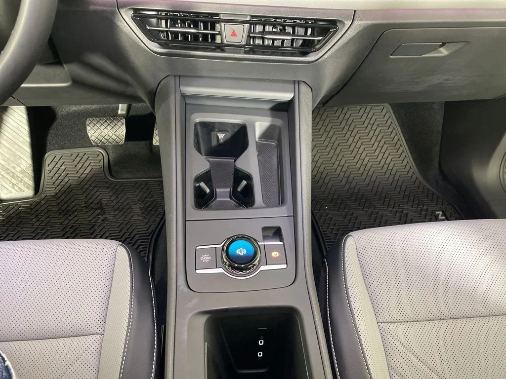 New 2026 Silver Volkswagen 2.0T SE image 15