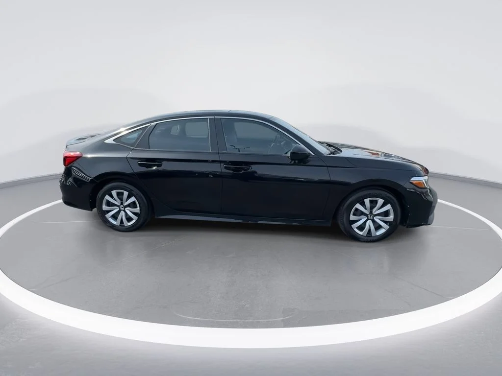 Used 2025 Black Honda LX image 9
