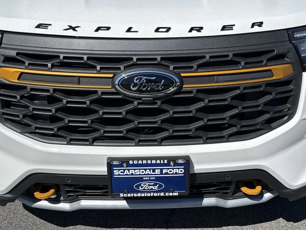 New 2026 White Ford Tremor image 37