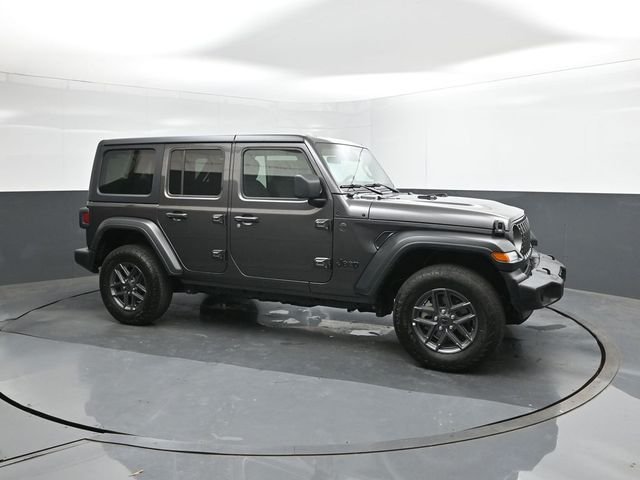 Used 2025 Gray Jeep Sport S image 15