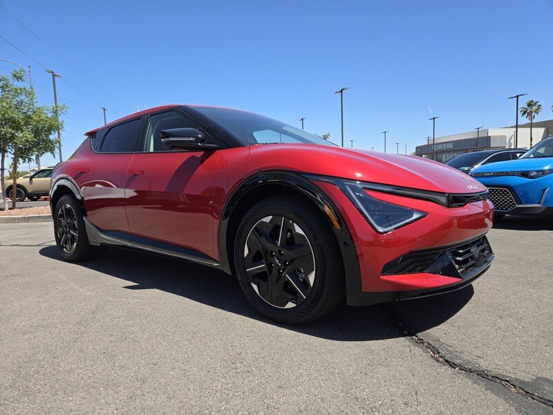 New 2025 Runway Red Kia Wind AWD image 2