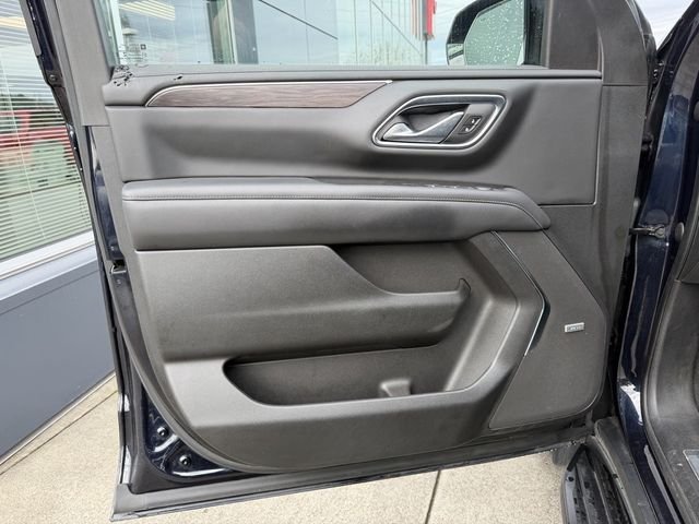 2022 Chevrolet Suburban LT - Photo 11