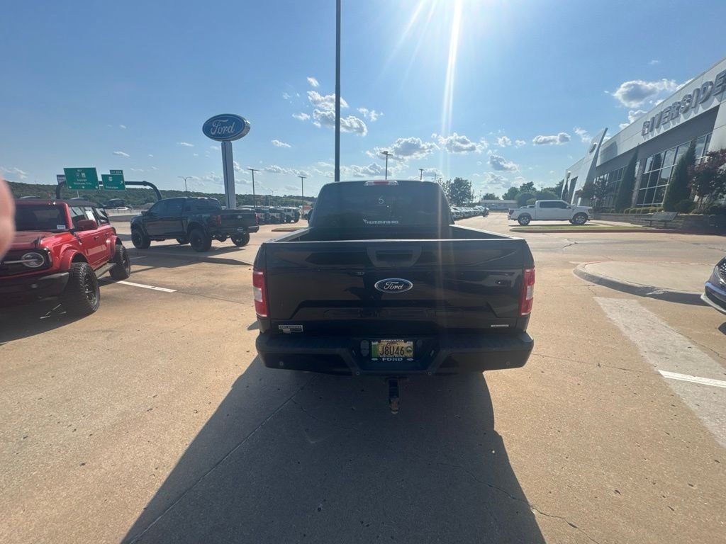 Used 2018 Shadow Black Ford XLT image 3