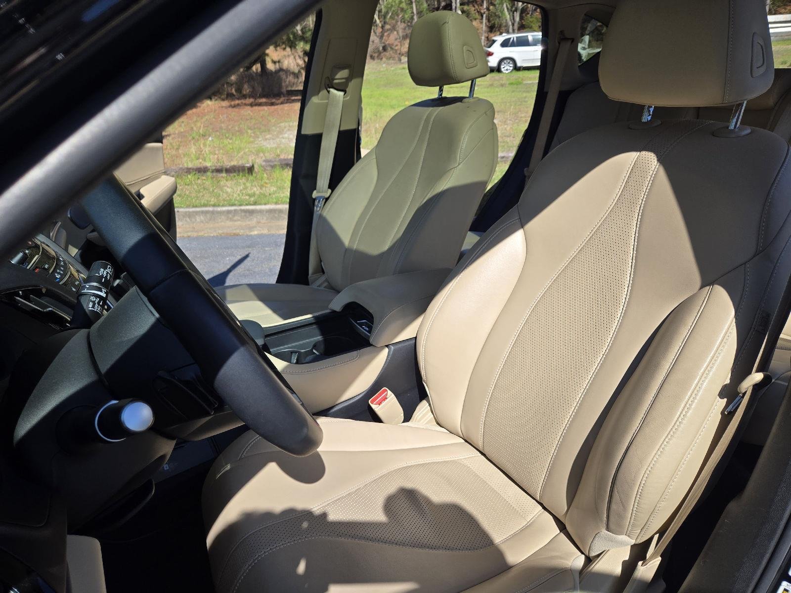 Used 2023 Majestic Black Pearl Acura w/Tech image 23