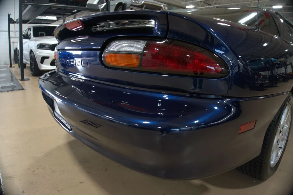 Used 2001  Chevrolet Base image 19