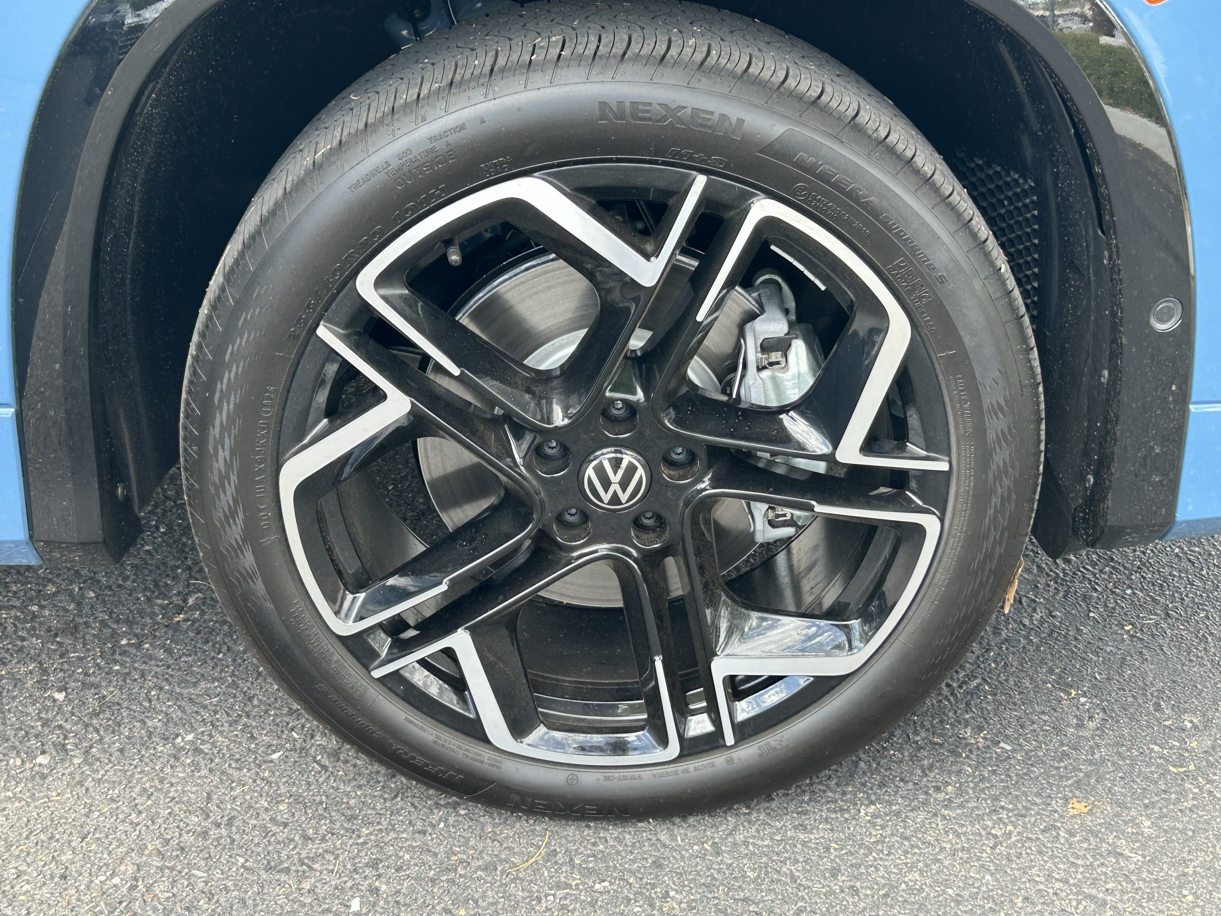 New 2026 Monterey Blue Pearl Volkswagen SEL R-Line Turbo image 5