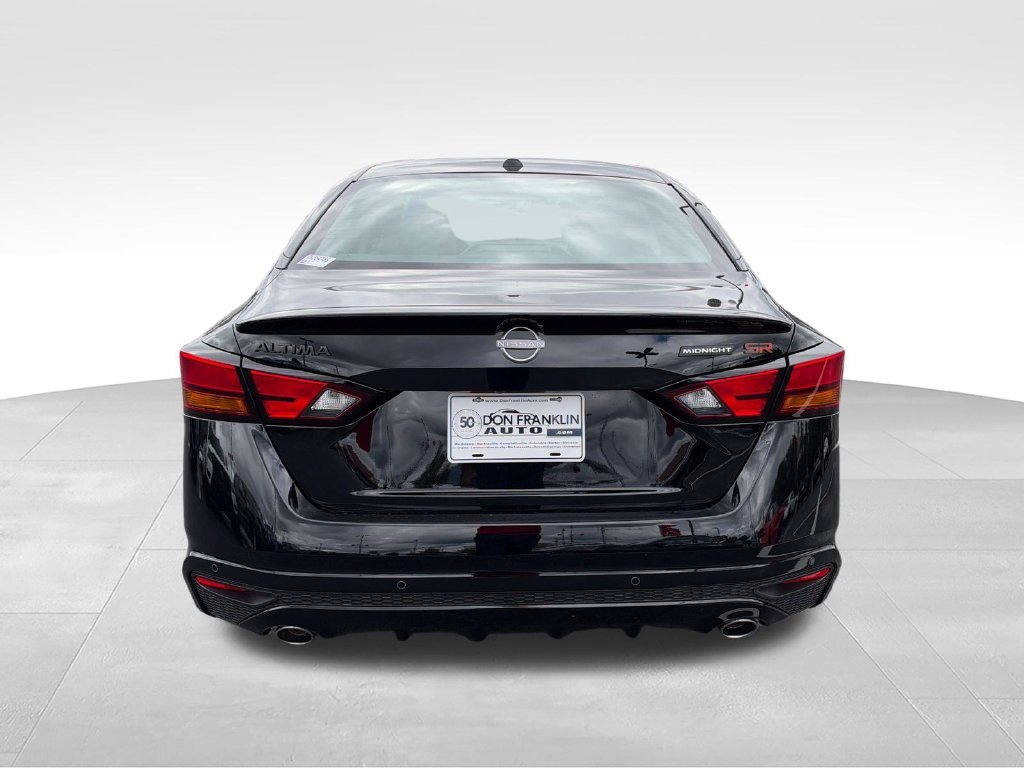 New 2026 Black Nissan 2.5 SR image 4