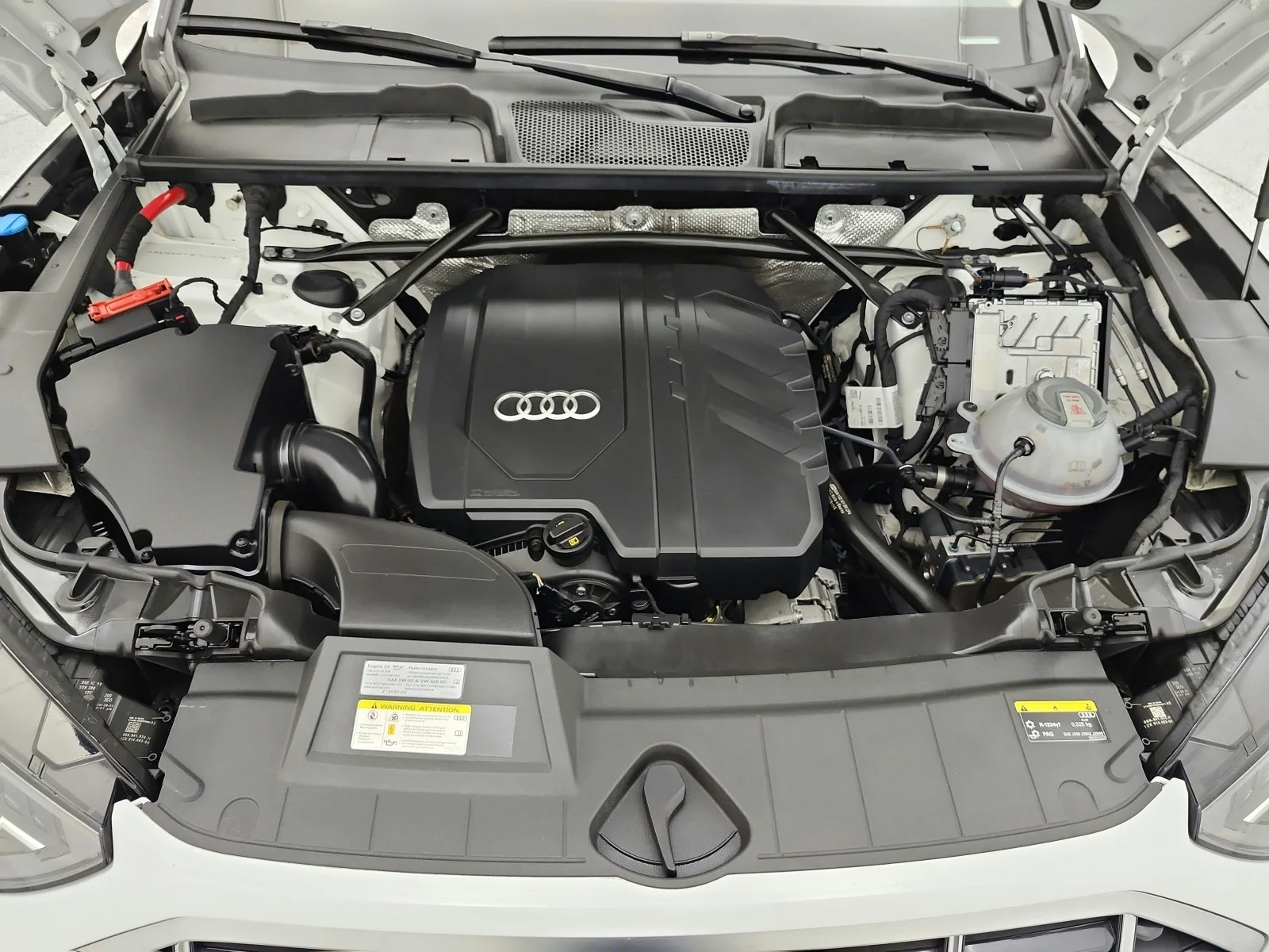 Used 2021 Glacier White Metallic Audi Premium Plus 45 TFSI quattro image 17