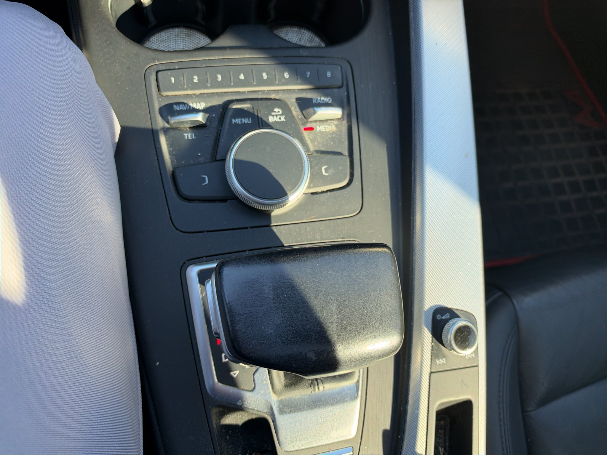 Used 2017 Florett Silver Metallic Audi Premium image 12
