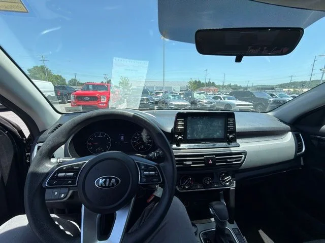 Used 2021 Black Kia LX image 12