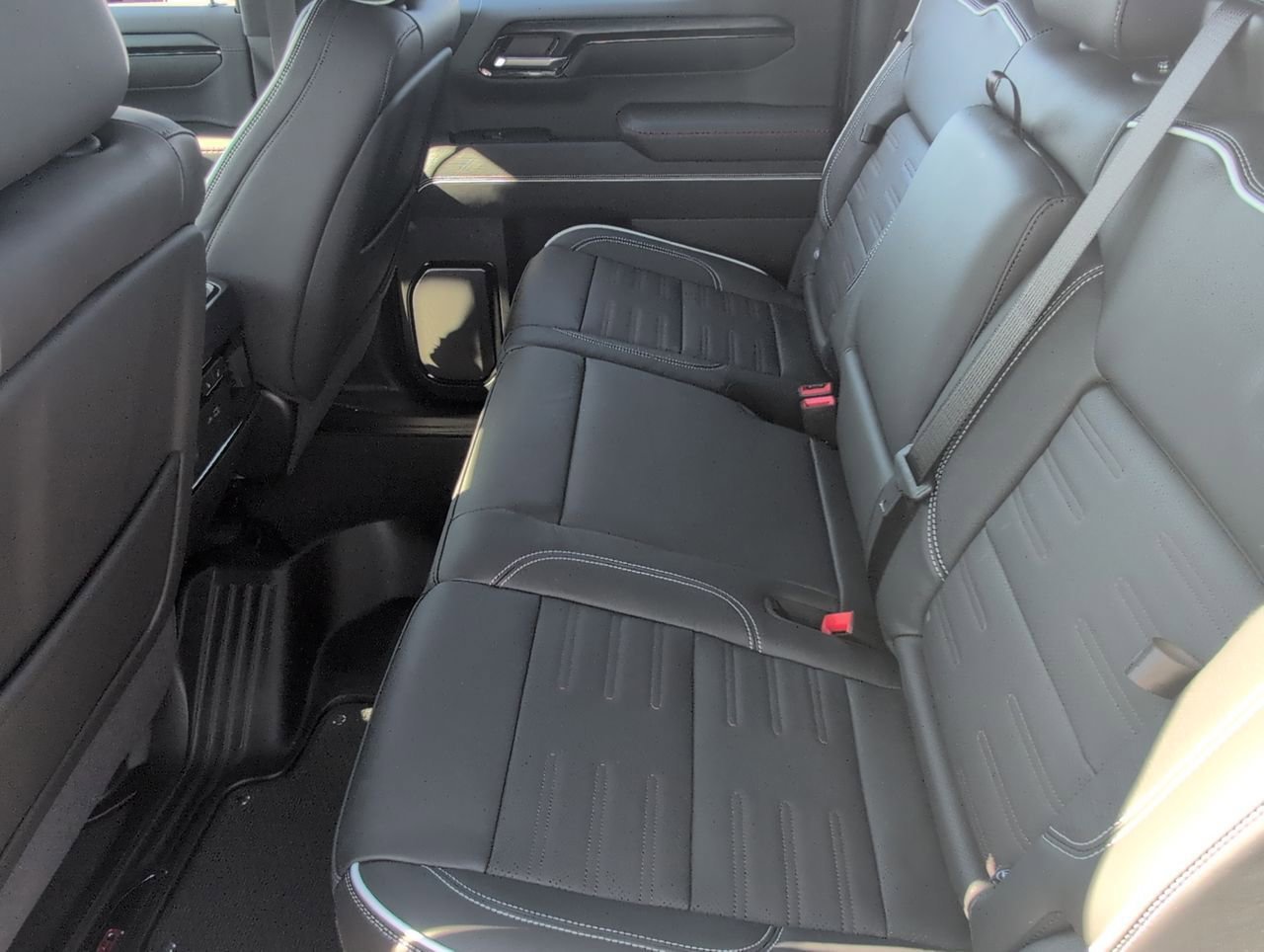 2026 GMC Sierra 1500 AT4X - Photo 25
