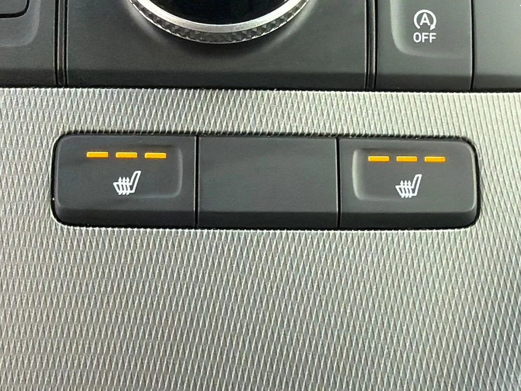 Used 2022 White Hyundai SEL image 30