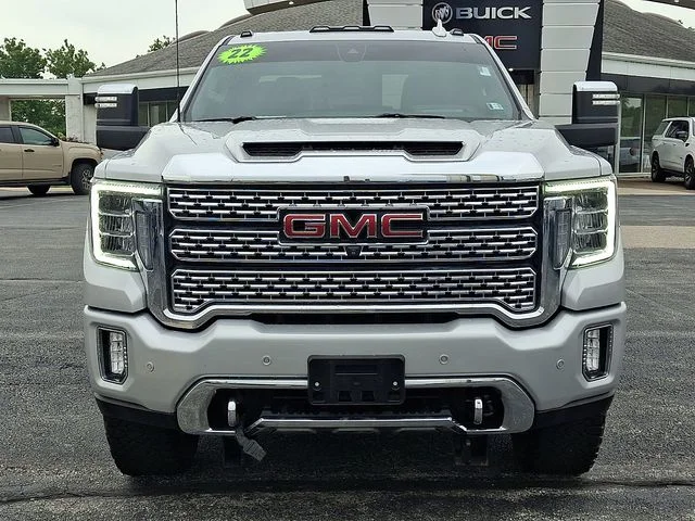 Used 2022 Silver GMC Denali image 6