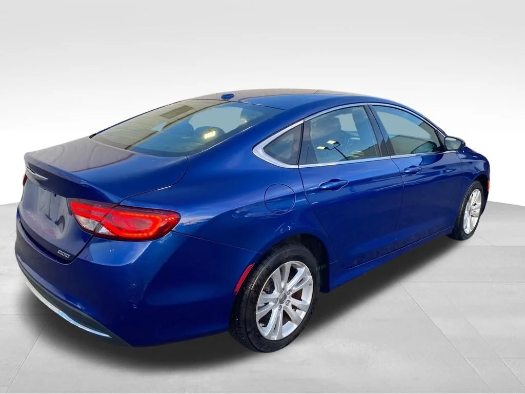 Used 2015 Blue Chrysler Limited image 21
