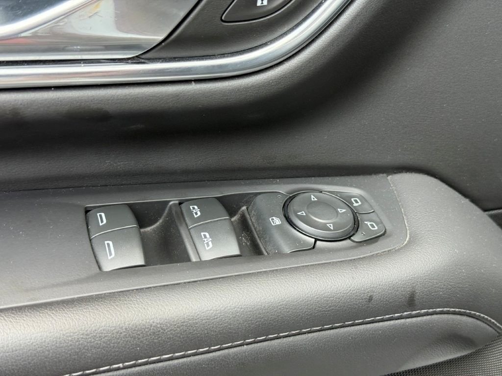 Used 2024 White Chevrolet LS image 9