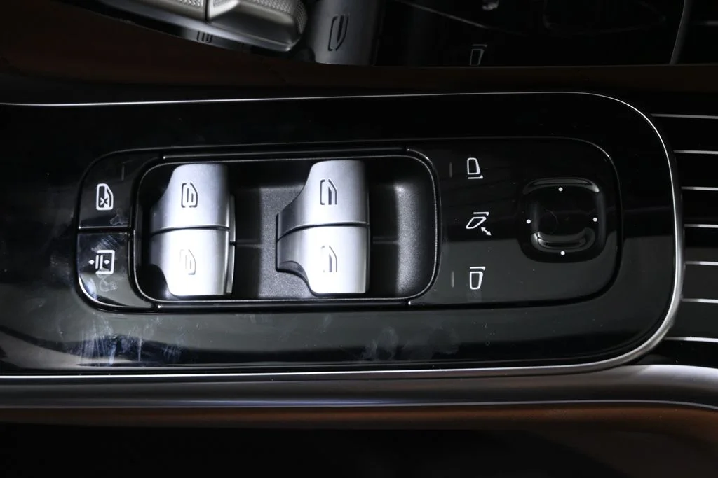 Certified Used 2026 Green Mercedes-Benz S 580 image 25