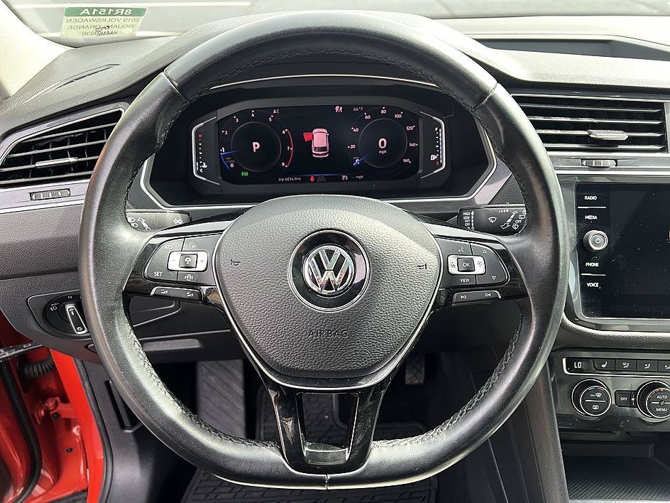 Used 2019 Cardinal Red Metallic Volkswagen 2.0T SEL image 13