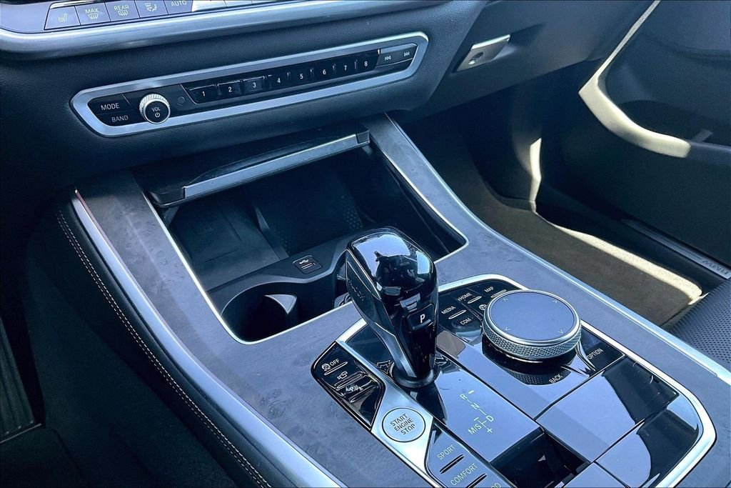 Used 2023 Gray BMW sDrive40i image 25