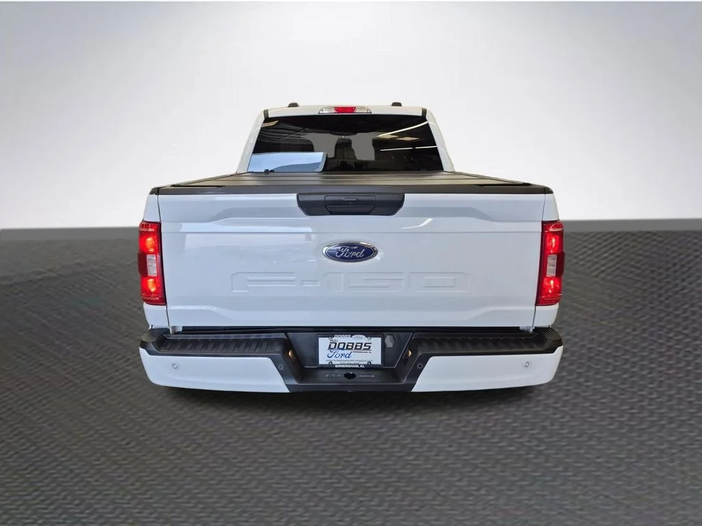 Certified Used 2023 Oxford White Ford XLT image 6