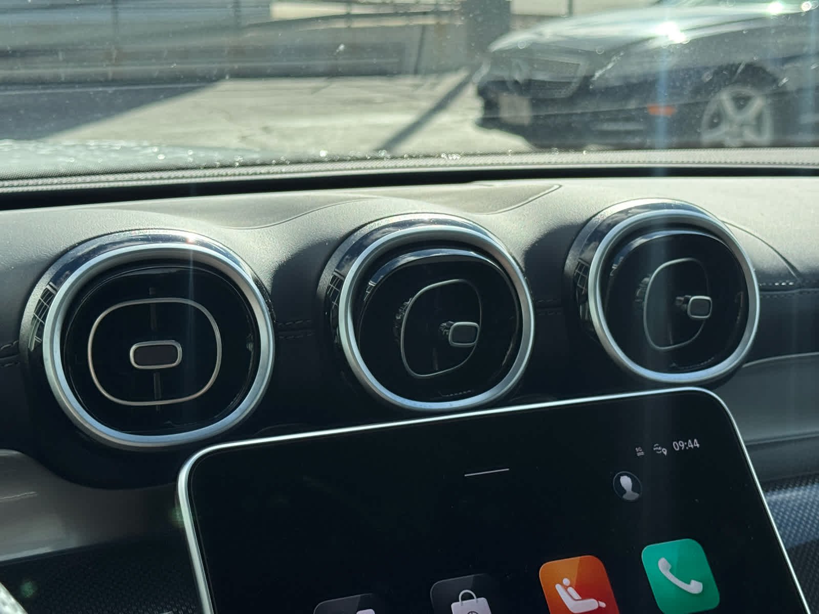2025 Mercedes-Benz GLC AMG GLC43 - Photo 19