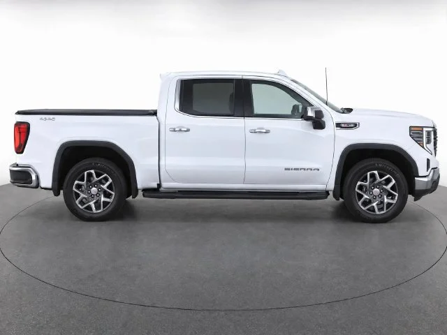 Used 2022 SUMMIT WHITE GMC SLT image 8