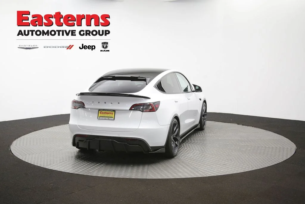 Used 2022  Tesla Performance image 35
