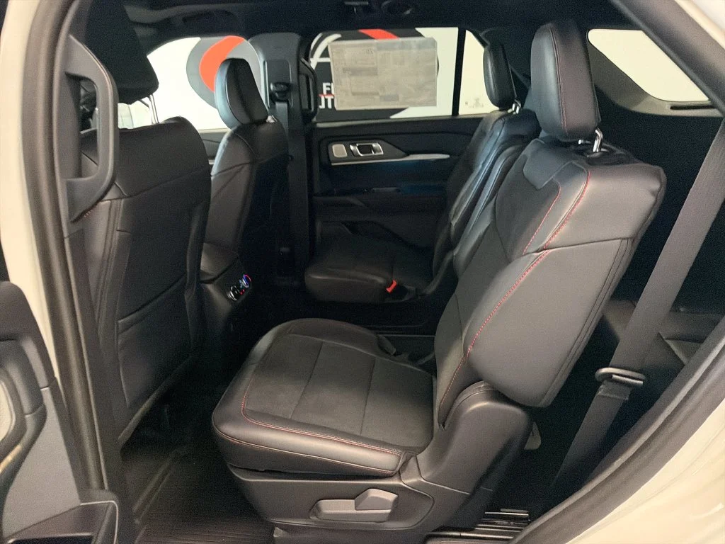 New 2027 Star White Metallic Tri-Coat Ford ST image 14