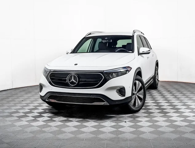 Certified Pre-Owned 2023 Mercedes-Benz EQB 300 4MATIC® With Navigation & AWD