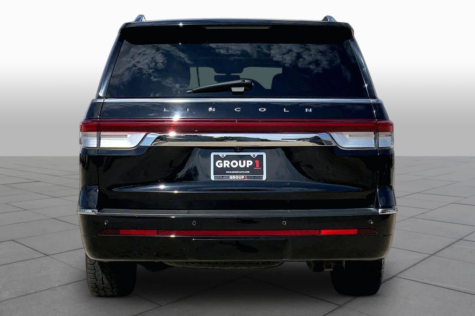 Pre-Owned 2022 Lincoln Navigator Reserve