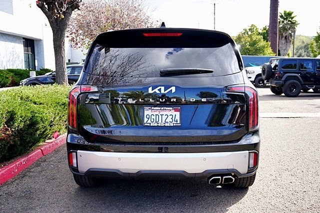 Used 2023 Black Kia EX image 8