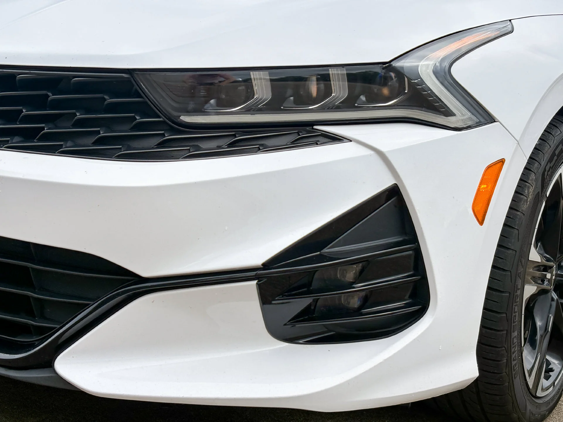 Used 2022 White Kia GT-Line image 6