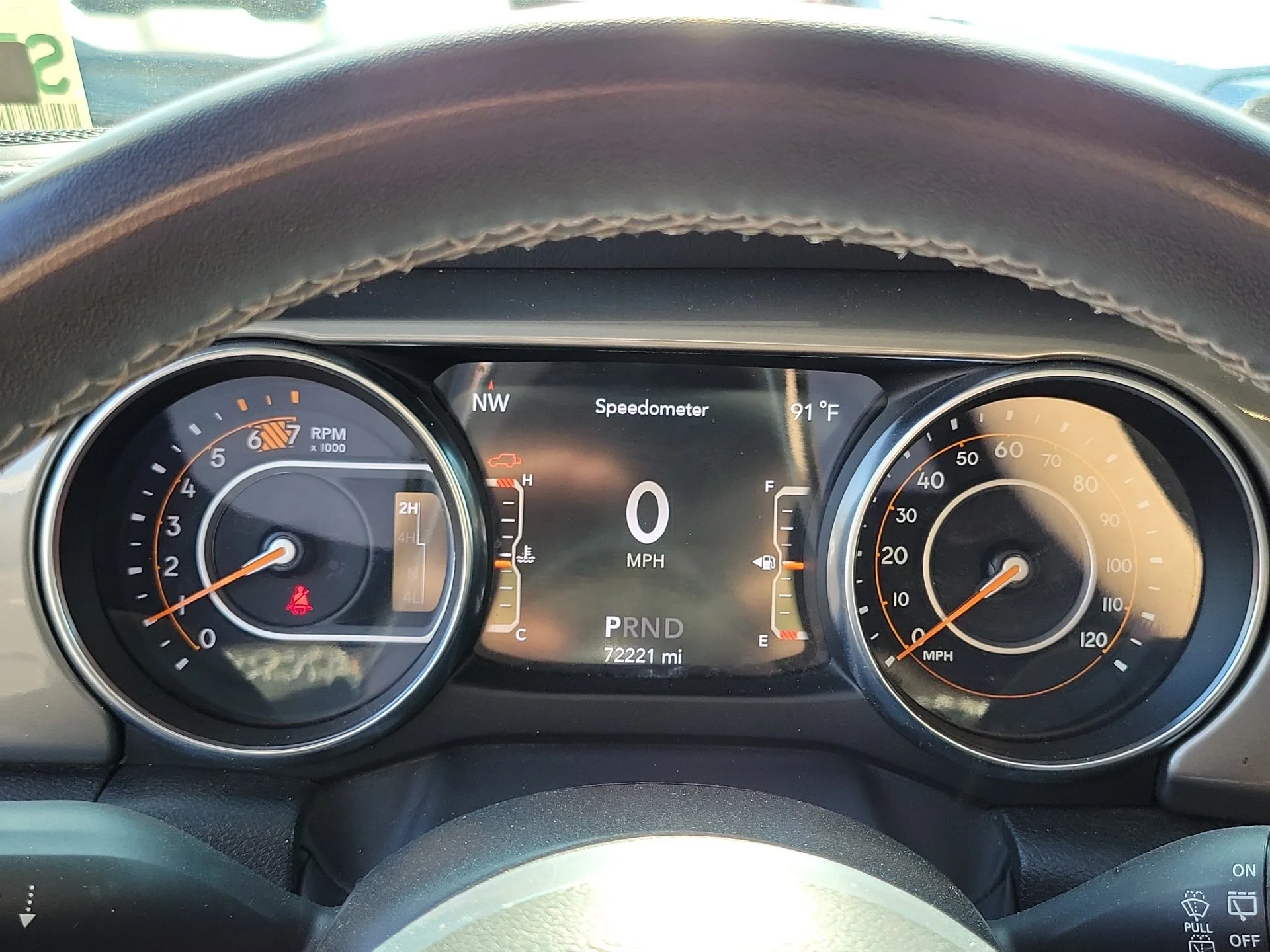 Used 2023 Gray Jeep Sahara image 9
