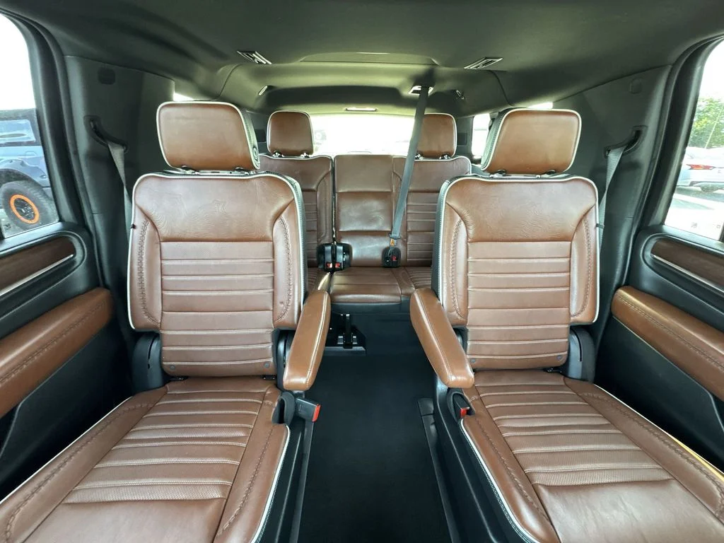 Used 2023 White GMC Denali Ultimate image 23