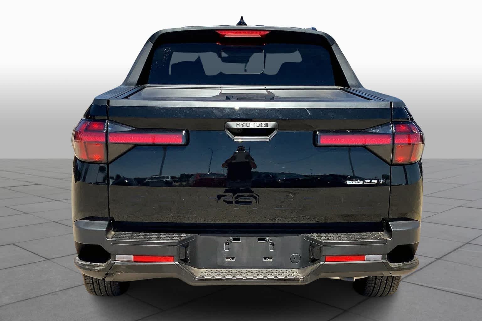 Used 2023 Phantom Black Hyundai SEL Premium image 5