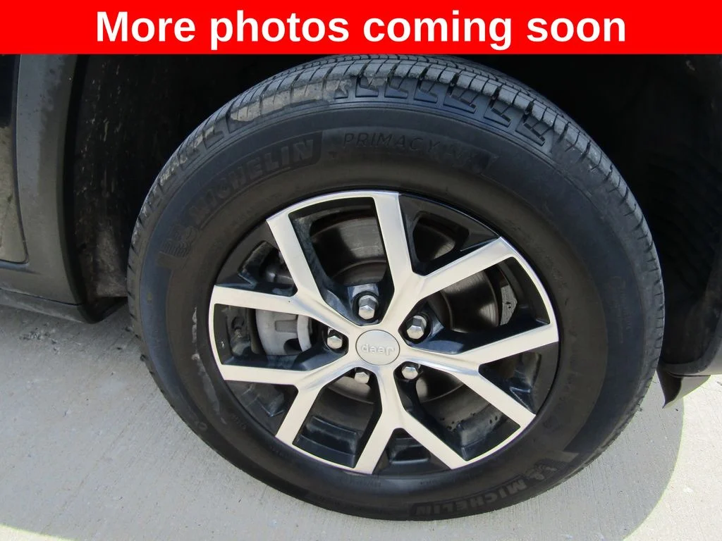 Used 2024 Black Jeep Limited image 9