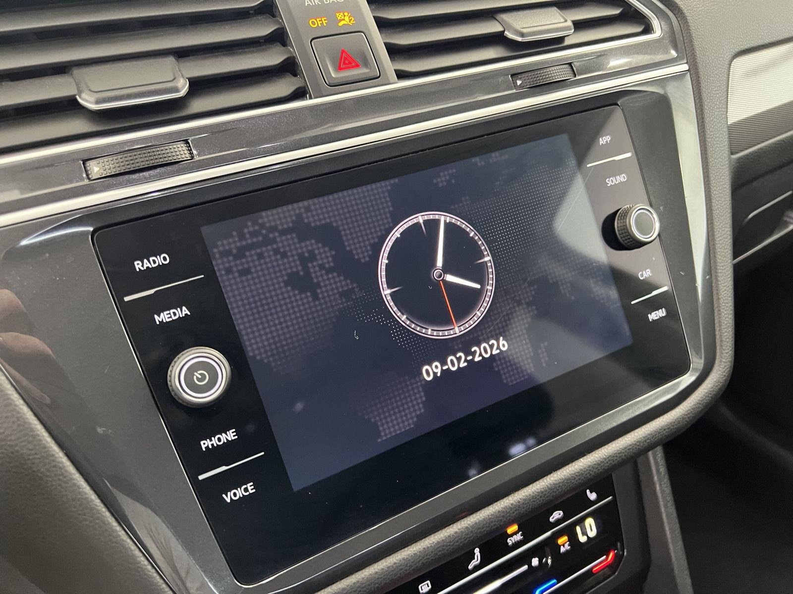 2024 Volkswagen Tiguan SE - Photo 17