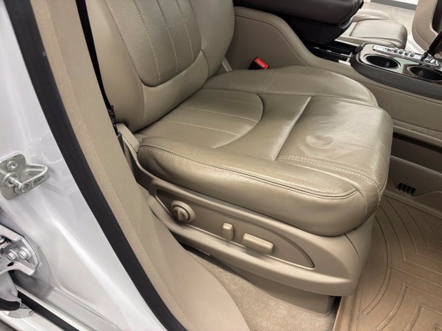 Used 2016 WHITE FROST TRICOAT GMC Denali image 42
