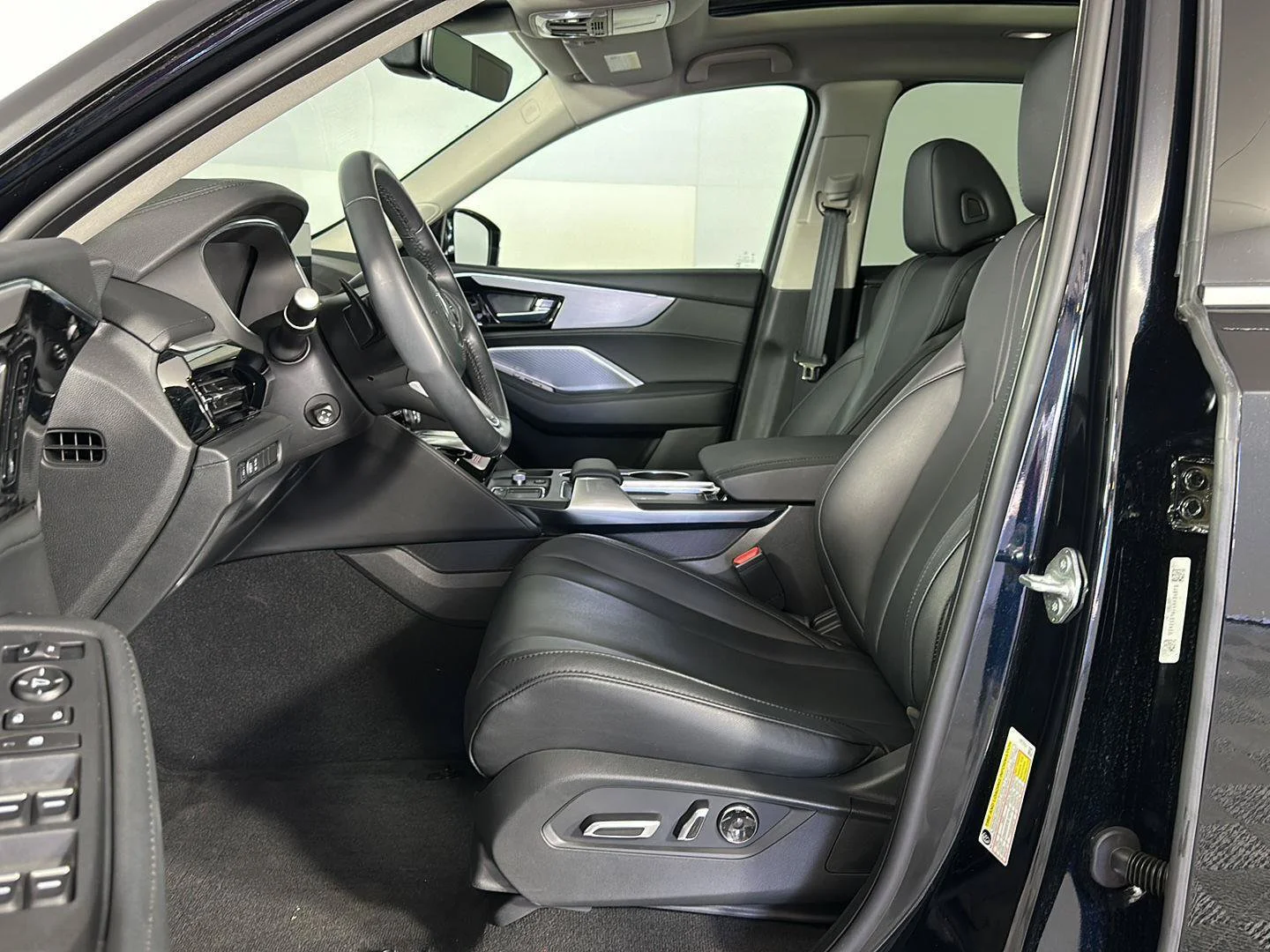 Certified Used 2024 Majestic Black Pearl Acura SH-AWD image 43