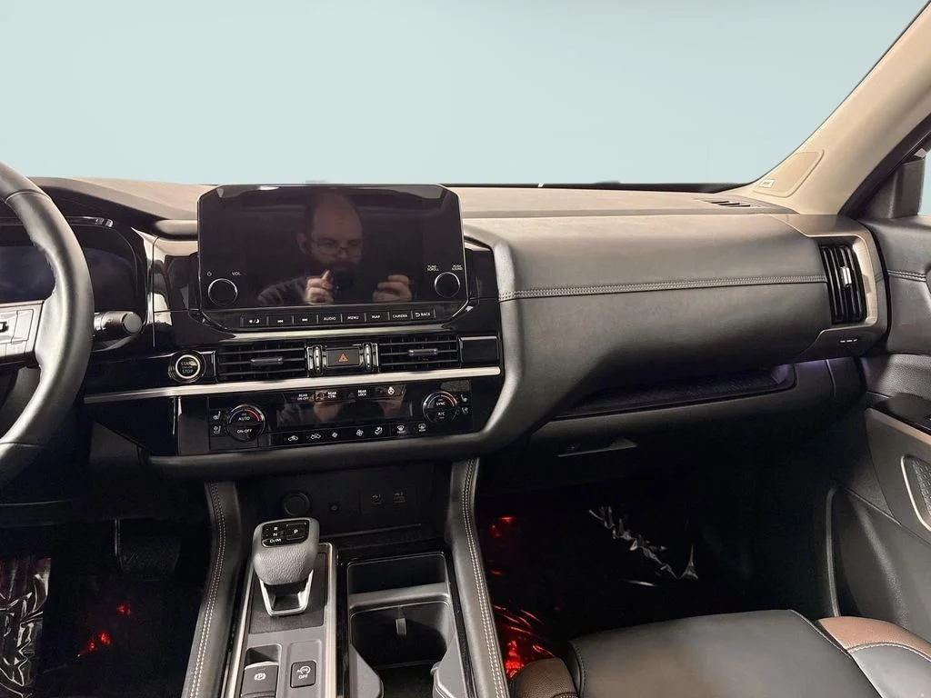 2024 Nissan Pathfinder Platinum - Photo 9
