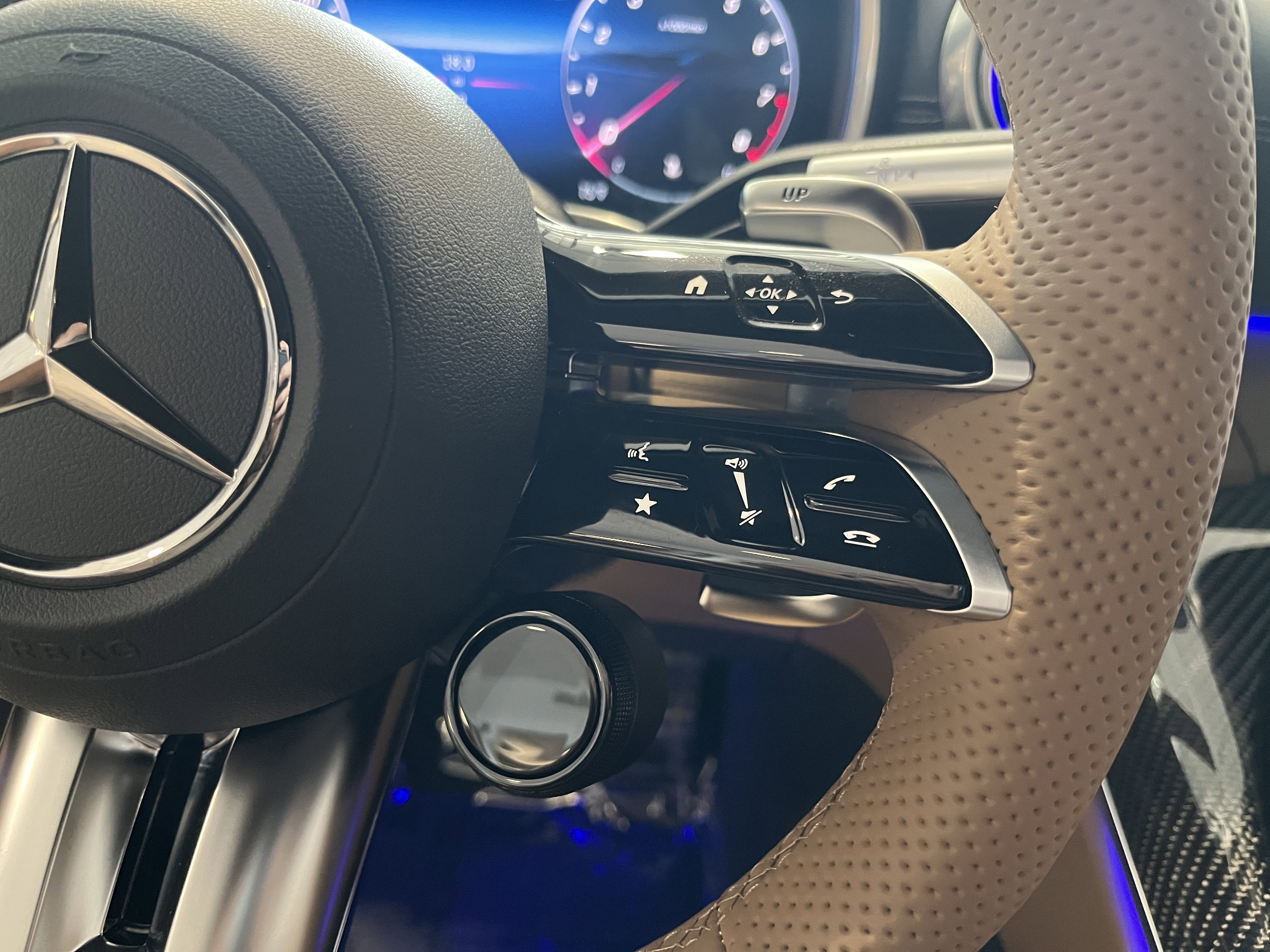 New 2026 MANUFAKTUR Moonlight White Magno Mercedes-Benz AMG® GT 55 image 24