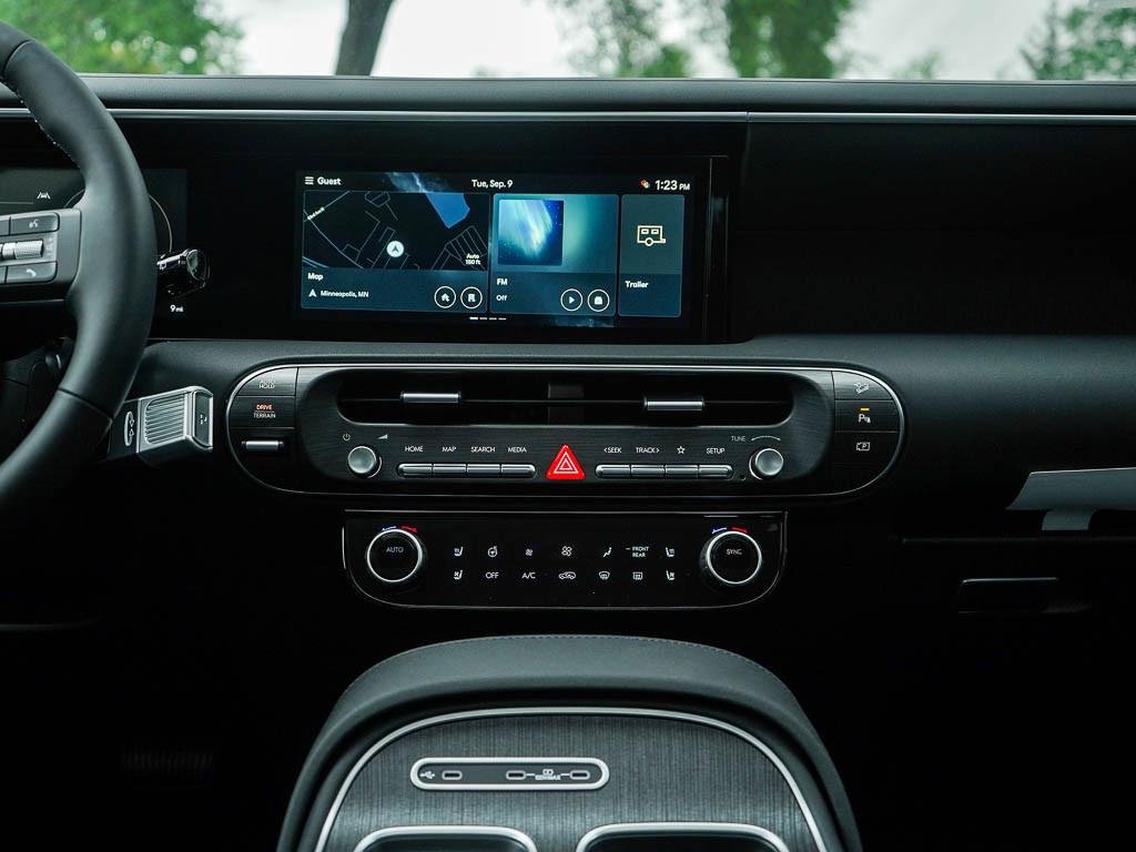 New 2026 Ecotronic Gray Pearl Hyundai Limited AWD image 45