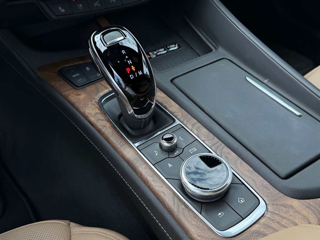 Used 2025 Silver Cadillac Premium Luxury image 19