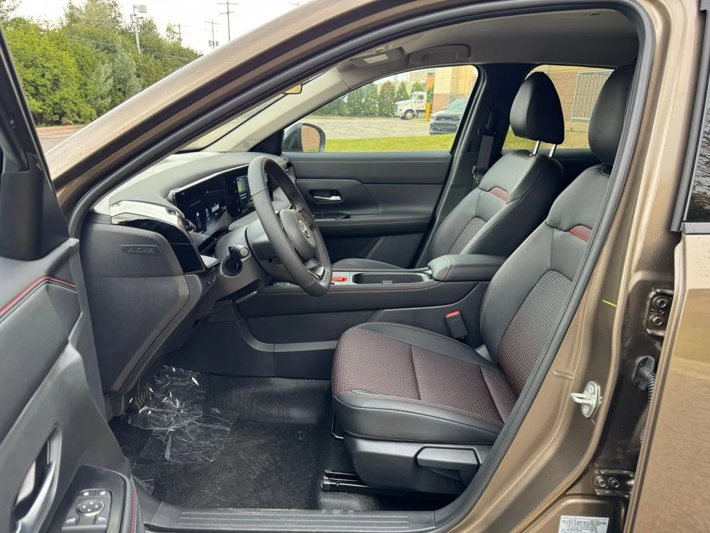 2026 Nissan KICKS SR AWD - Photo 10