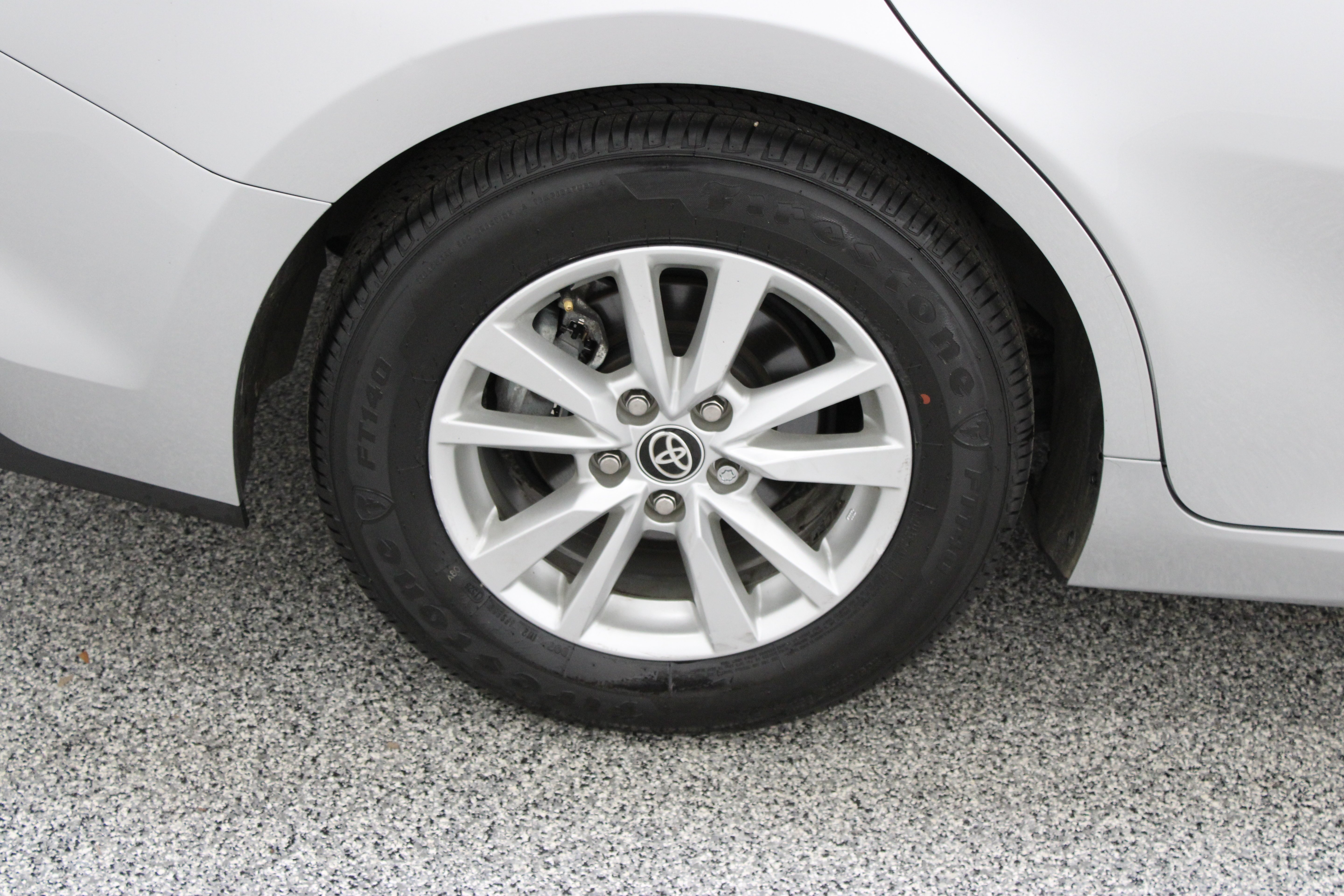 Used 2025 Silver Toyota LE 2.5L/Electric image 6
