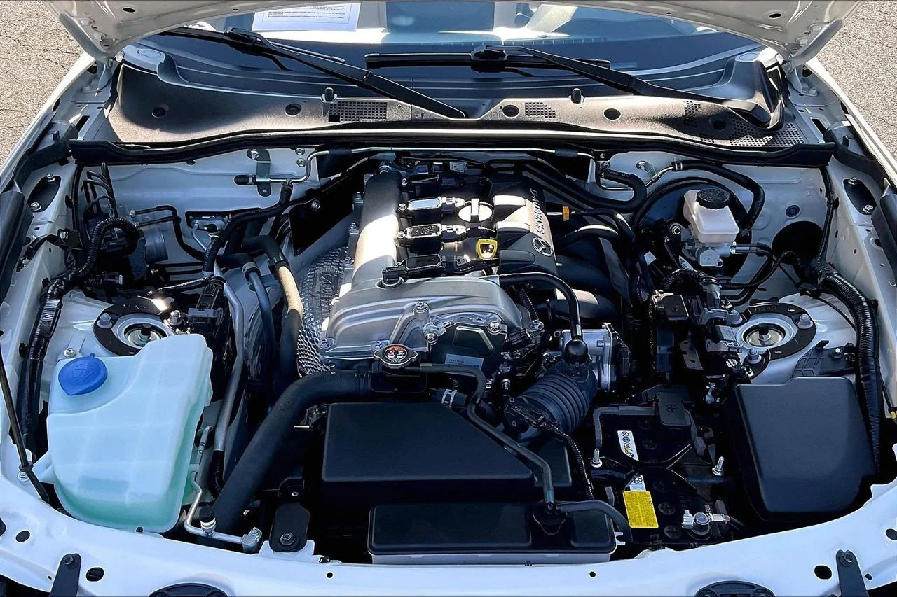 Certified Used 2024 White Mazda Grand Touring image 36