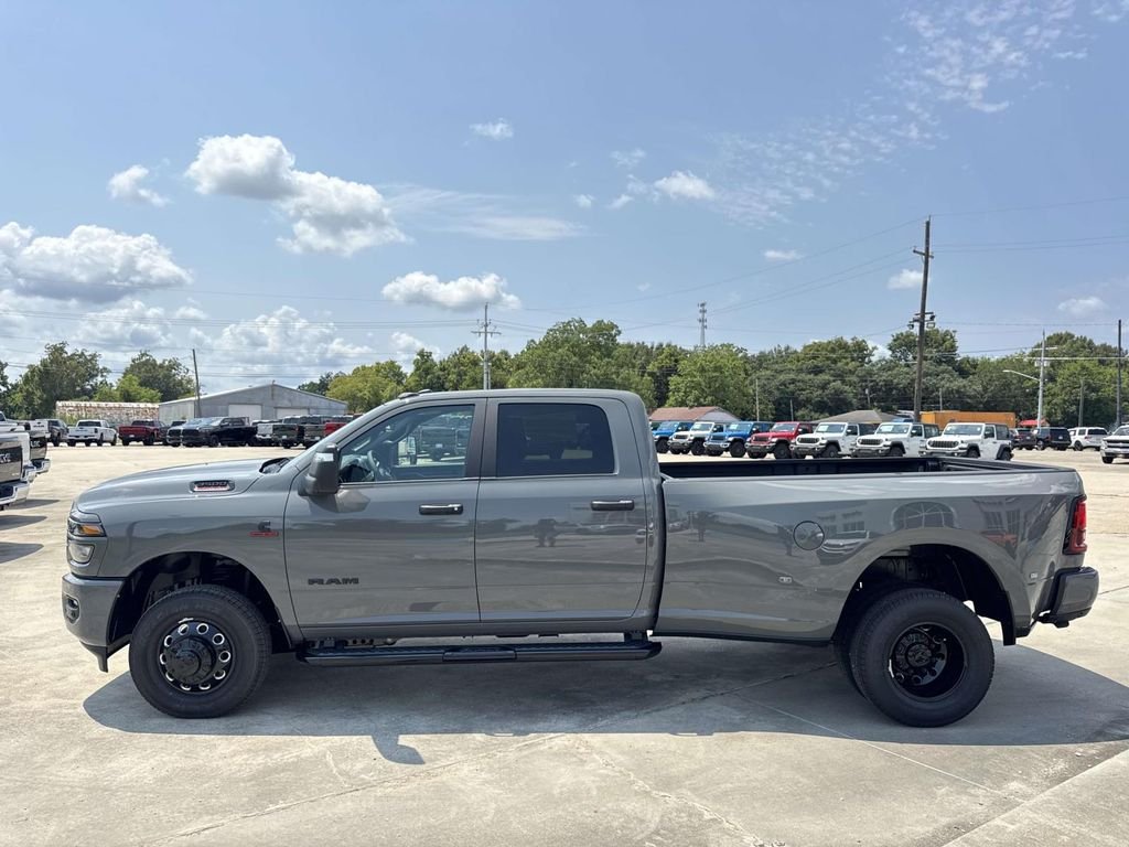 New 2027 Ceramic Gray Clear-Coat Exterior Paint RAM Big Horn image 13