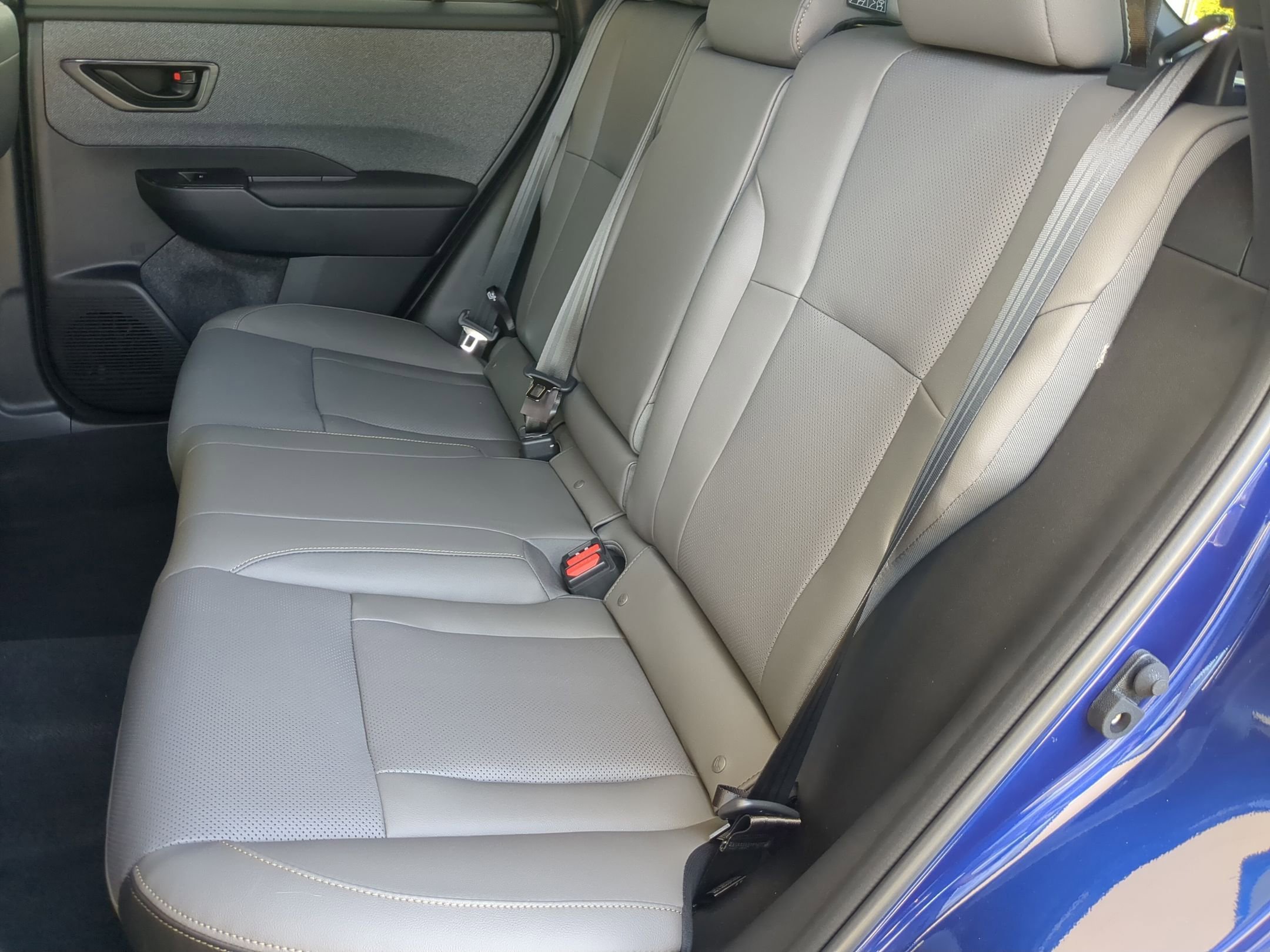 New 2026 SAPPHIRE BLUE PEARL Subaru Limited image 7