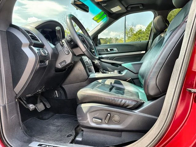 Used 2016 Red Ford Sport image 12