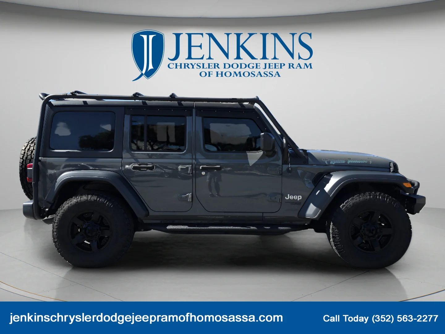 Used 2020 Sting-Gray Clearcoat Jeep Sport S image 3
