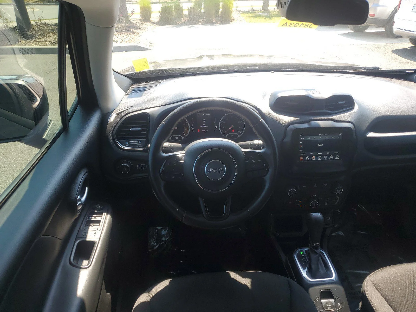 Used 2018 Granite Crystal Metallic Clearcoat Jeep Altitude image 27
